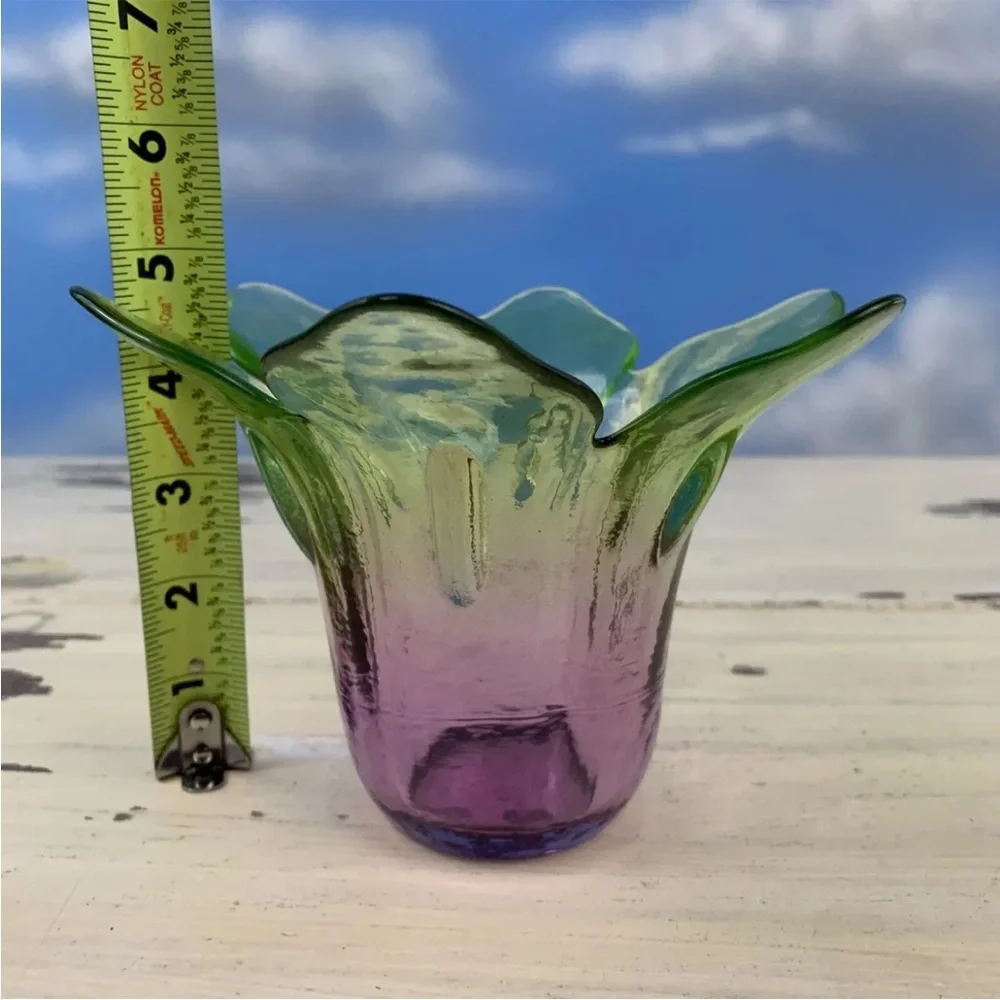 VINTAGE VASE - Mid-Century 6 Petal Green‎ & Purple Glass Handkerchief Swung Vase